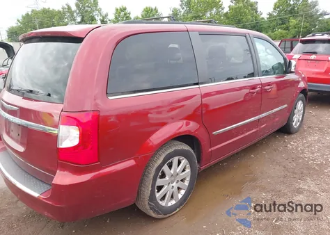 2011 Chrysler Town & Country Touring-L from USA, damaged, VIN 2A4RR8DG5BR655924